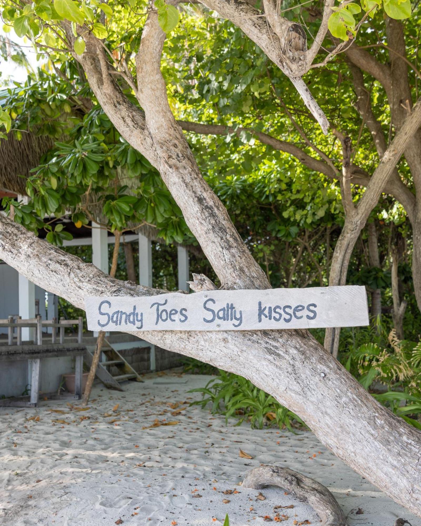Kamadhoo Inn Eksteriør billede