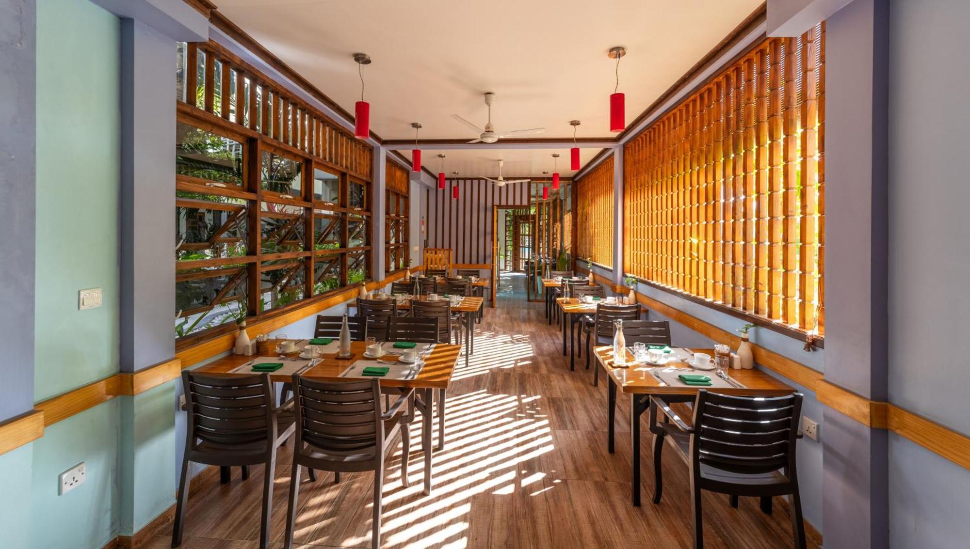 Kamadhoo Inn Eksteriør billede