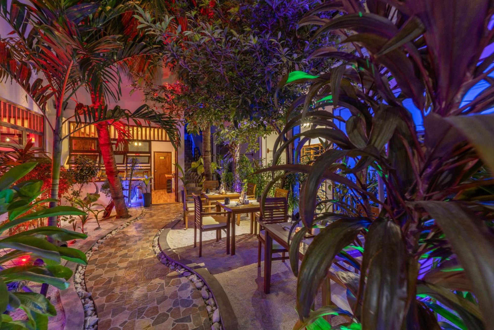 Kamadhoo Inn Eksteriør billede