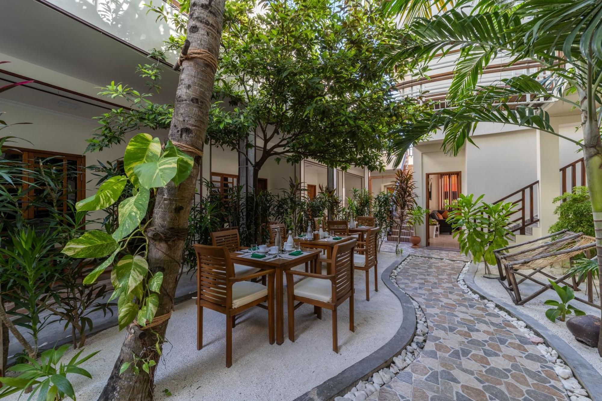Kamadhoo Inn Eksteriør billede